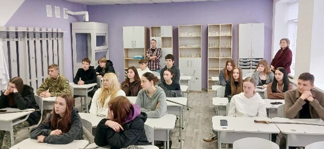 Учні Лановецької школи.